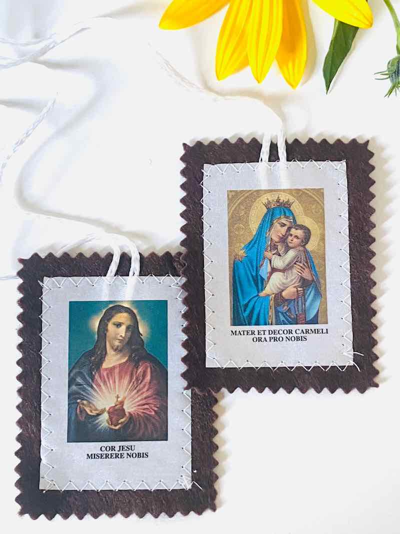 großes Stoff Skapulier Madonna Karmel / Herz Jesu 6,5 x 8,5cm